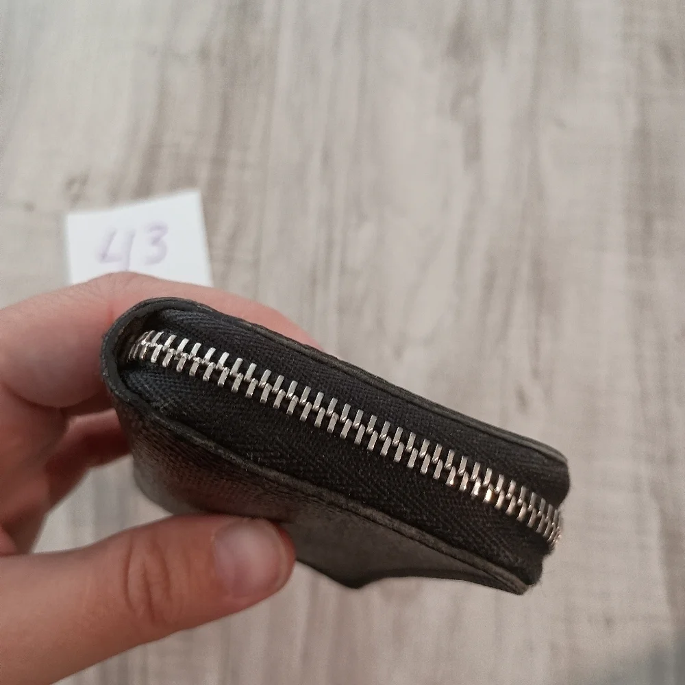 LOUIS VUITTON Damier Graphite Zippy coin purse